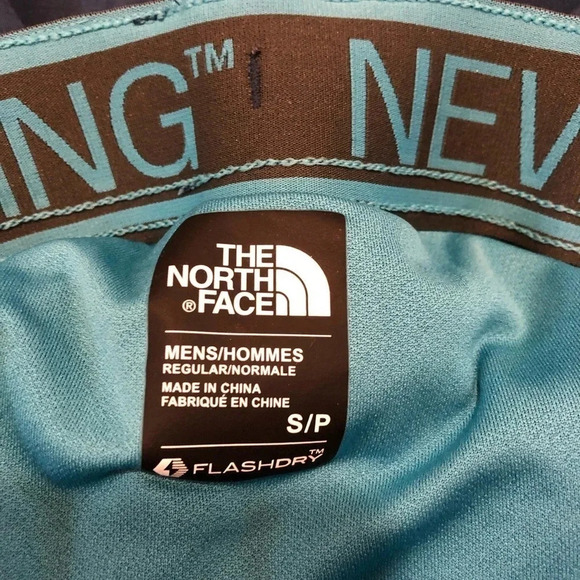 Men’s North Face swimming shorts - Picture 3 of 3